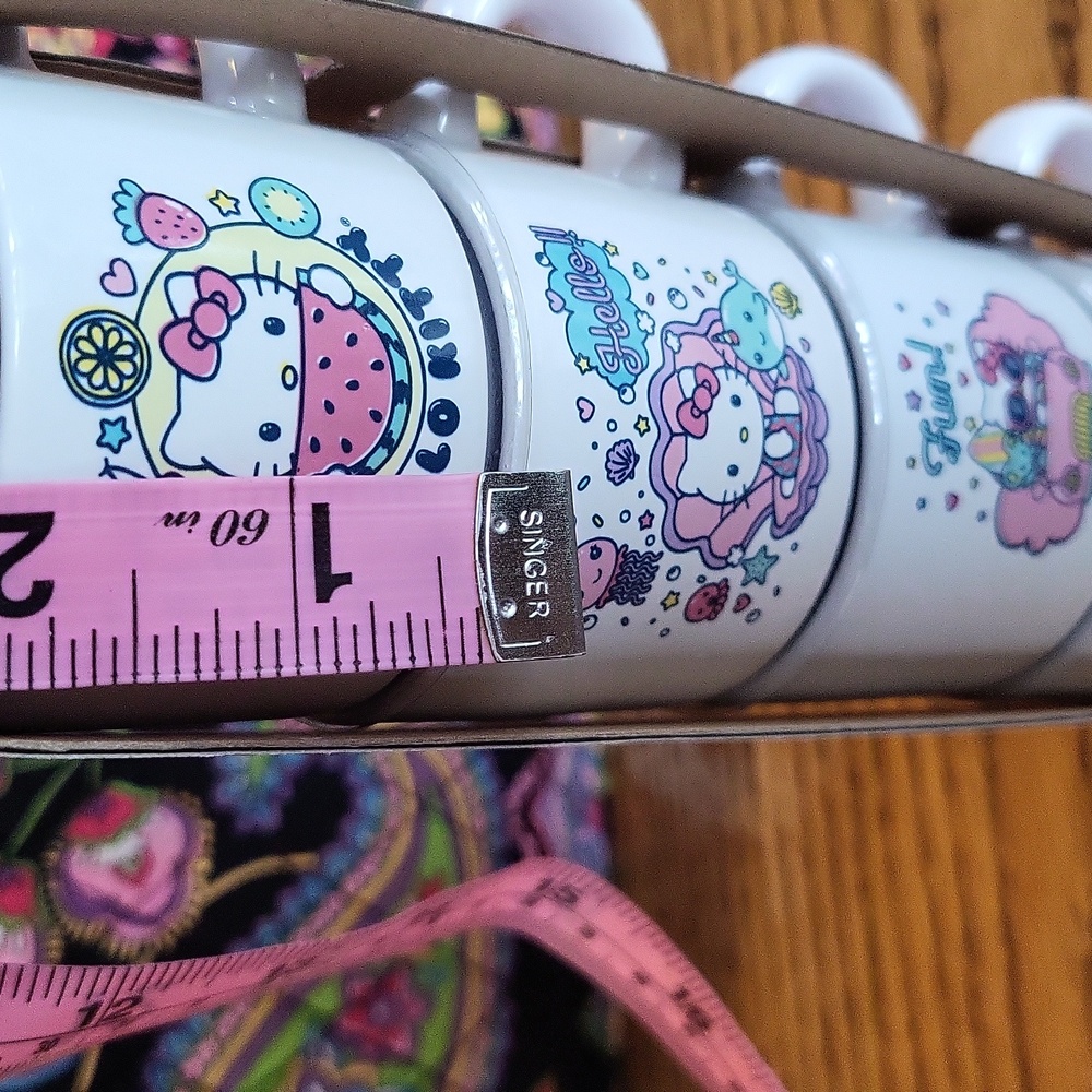 Hello Kitty Stackable Mini Mug Set - Picture 3 of 9